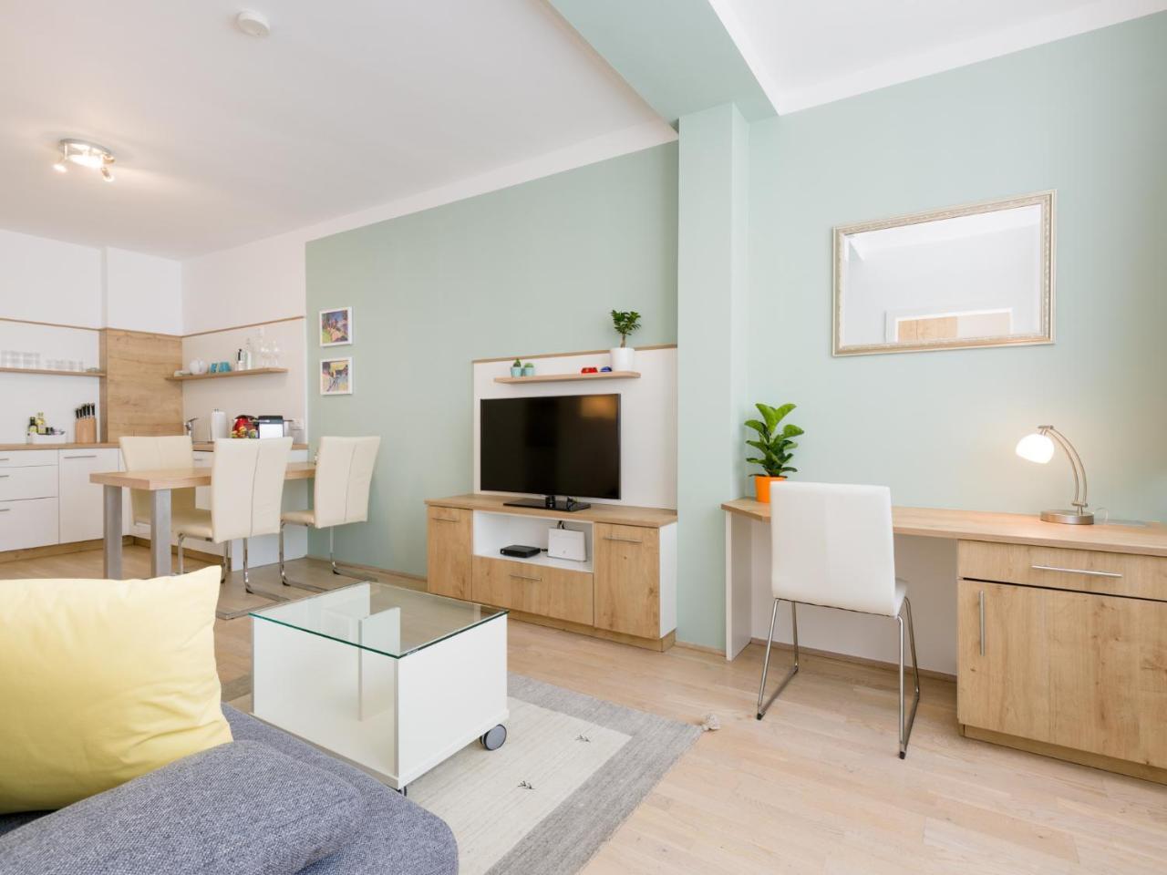 Christian Oper - Contactless Check In Apartment *